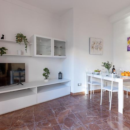 Pisa Quiet And Bright Flats With Balcony Apartment Exterior photo