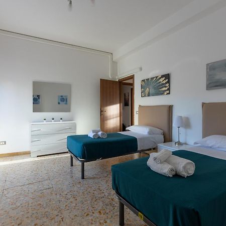 Pisa Quiet And Bright Flats With Balcony Apartment Exterior photo