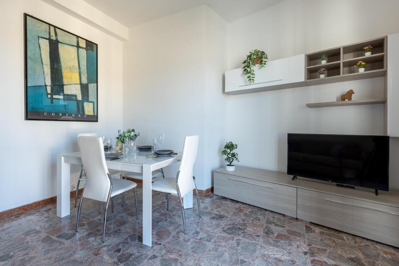 Pisa Quiet And Bright Flats With Balcony Apartment Exterior photo