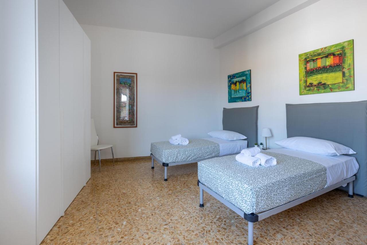 Pisa Quiet And Bright Flats With Balcony Apartment Exterior photo